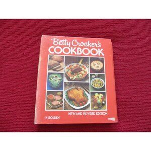 BETTY CROCKERS COOKBOOK RED PIE COVER COPYRIGHT 1978 8TH PRINT VINTAGE